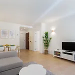 Salgados Sunny - 7 Min Walk From By Lisbeyond Guia (Faro)