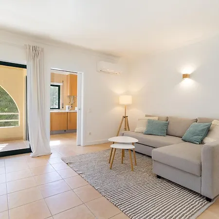 Salgados Sunny - 7 Min Walk From By Lisbeyond * Guia (Faro)