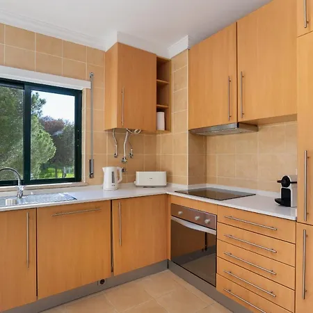 Salgados Sunny - 7 Min Walk From By Lisbeyond Daire *