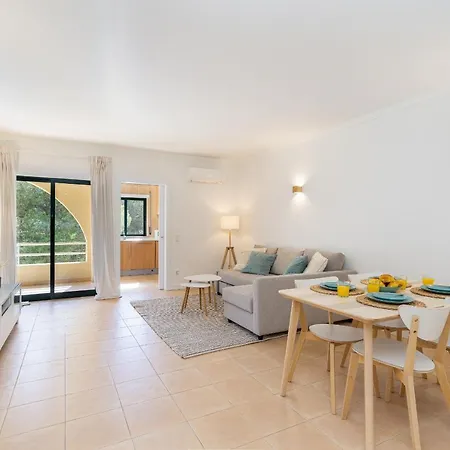 Salgados Sunny - 7 Min Walk From By Lisbeyond * Guia (Faro)