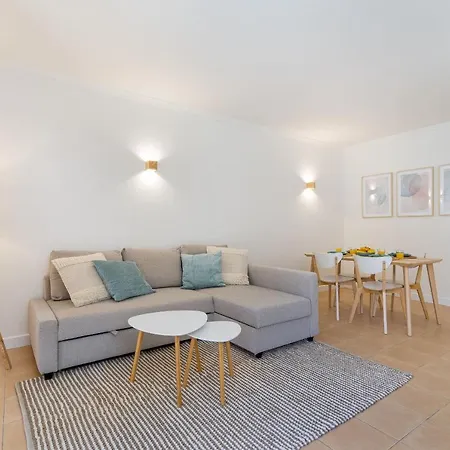 Salgados Sunny - 7 Min Walk From By Lisbeyond