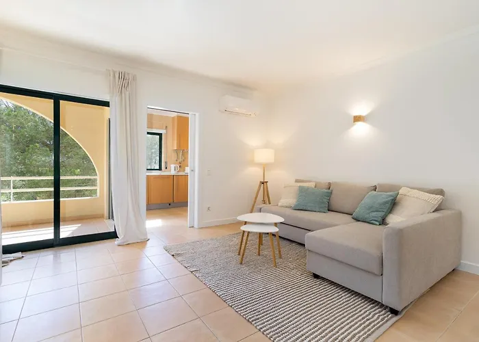 Salgados Sunny - 7 Min Walk From By Lisbeyond * Guia (Faro)
